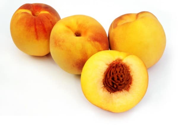 pesche proprietà pesche 600x450 Le proprietà delle pesche e le ricette in cucina e di bellezza