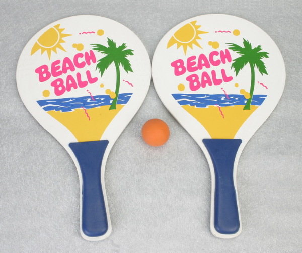 racchettoni 600x503 Tutti gli sport da spiaggia