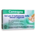 Fungo da bambini su unghie a mano