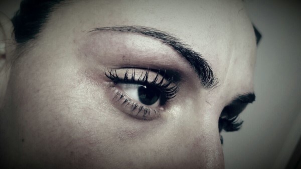 mascara-semipernanente-tecnica