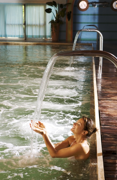 Riccione piscina cascata Riccione piscina cascata