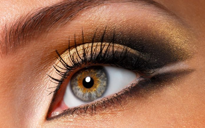 mascara