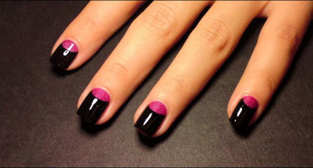 half moon nail art a mezzaluna