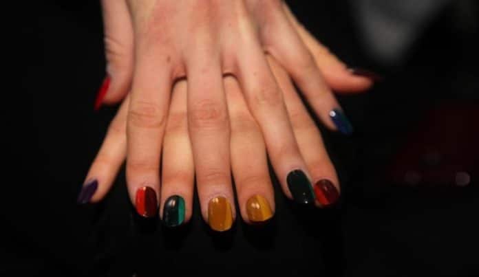 striped nails unghie a righe striped manicure
