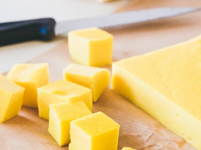 burnese tofu di ceci giallo