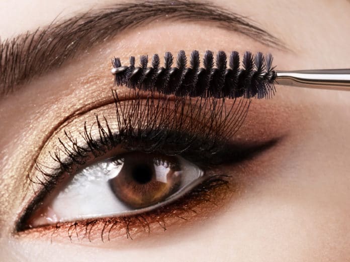 mascara