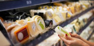 supermercato cibi scaduti