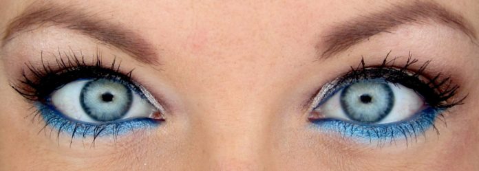 trucco blu