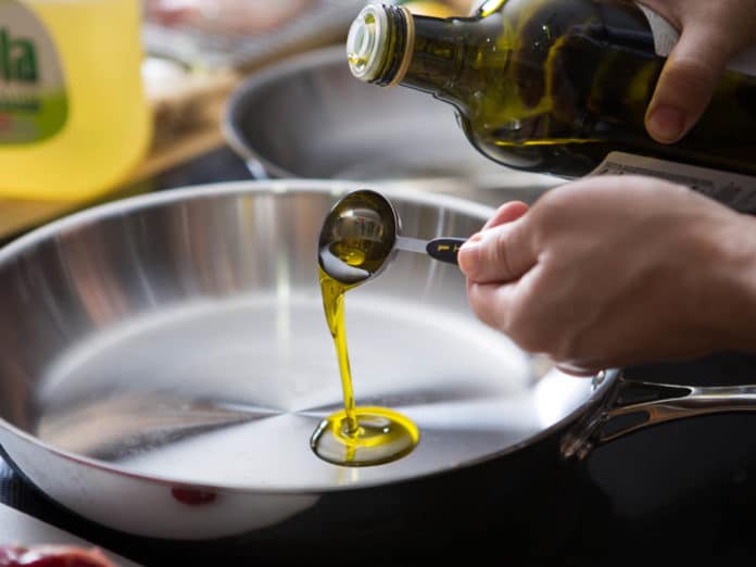 olio-per-friggere-riutilizzo