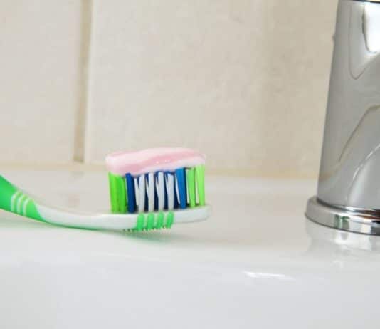 migliori dentifrici naturali