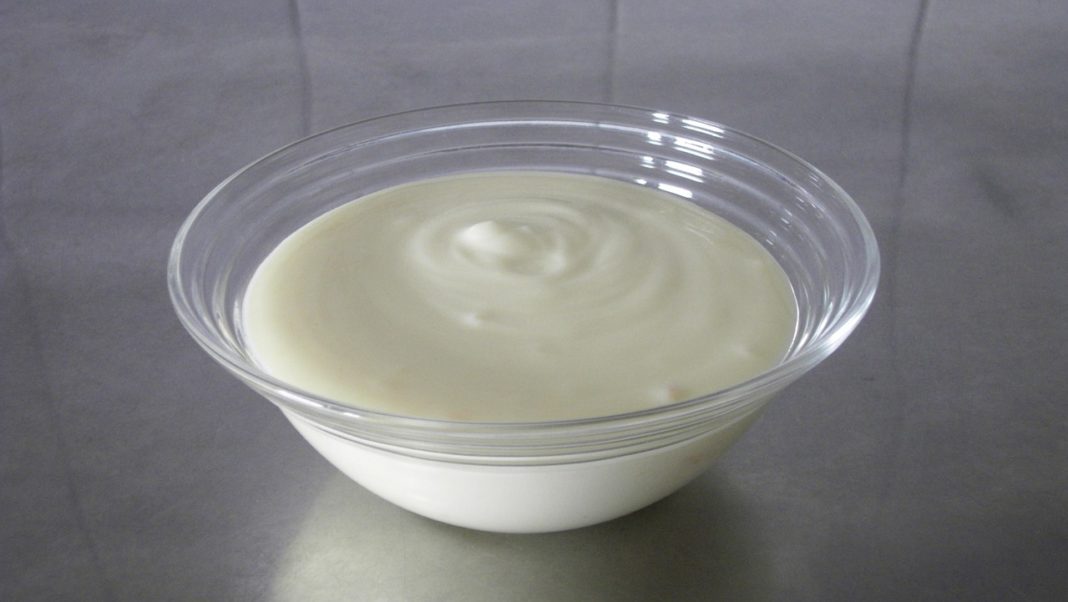 riutilizzare lo yogurt scaduto