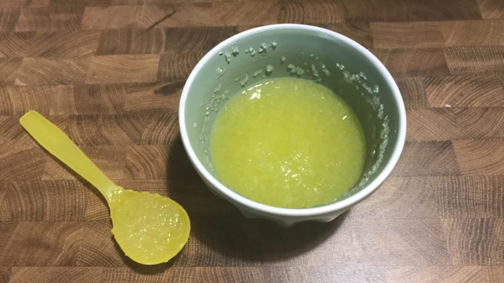 Galleria foto 'Scrub corpo fai da te defaticante per le gambe' - foto 2