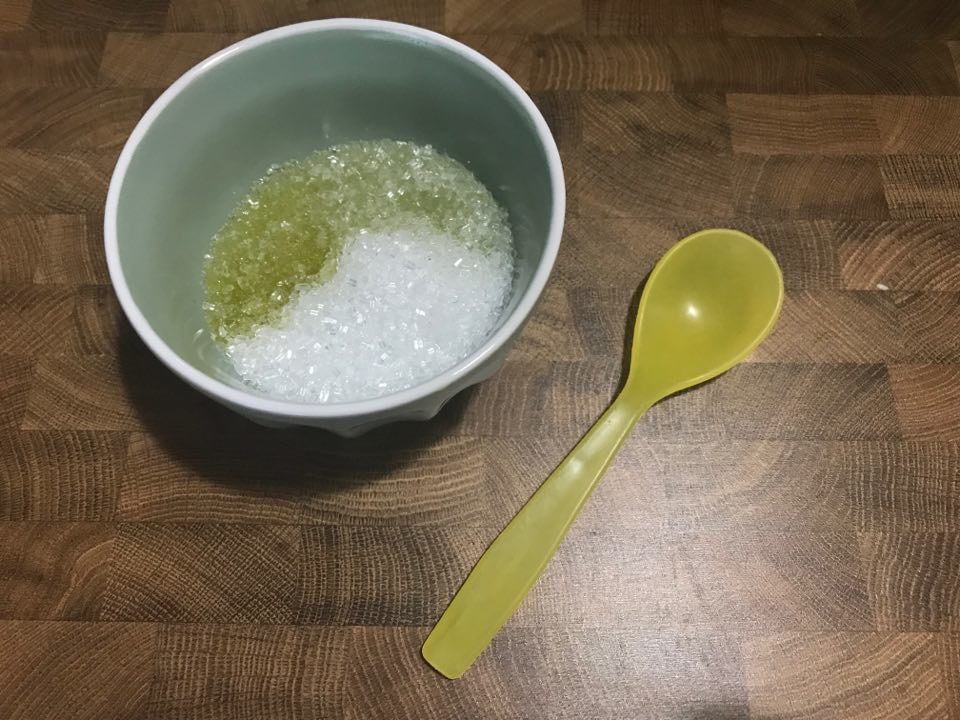 Galleria foto 'Scrub corpo fai da te defaticante per le gambe' - foto 4