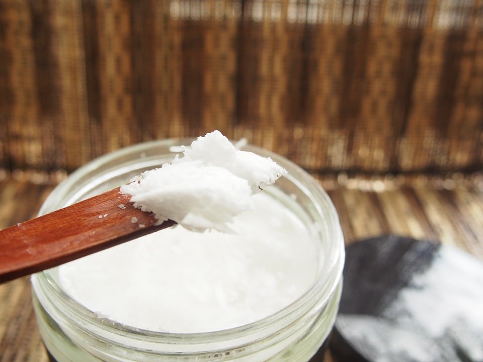 Come preparare l’olio e il burro di cocco in casa?