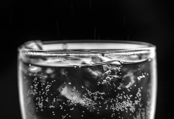 acqua gassata