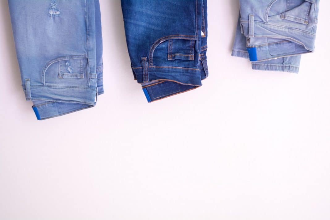 come-riutilizzare-jeans-vecchi