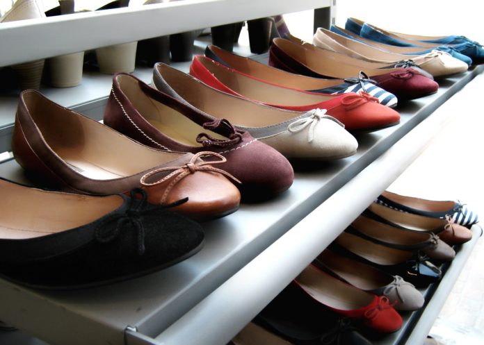 eliminare-cattivi-odori-scarpe eliminare-cattivi-odori-scarpe