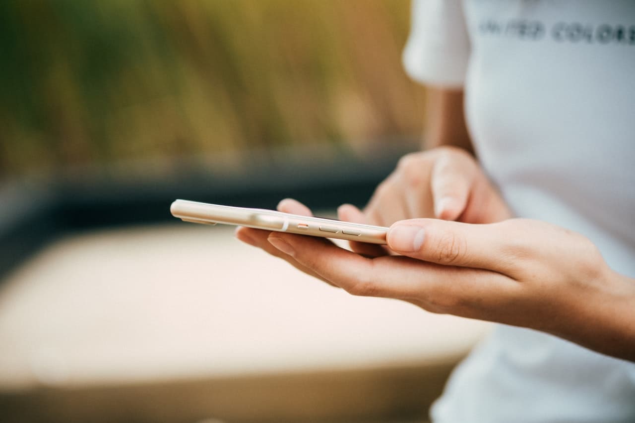 IMMUNI: la app per tracciare i contagi Covid-19