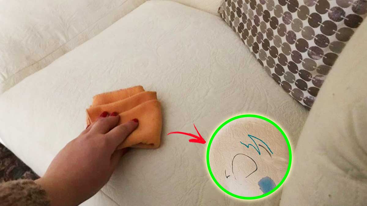 Come togliere le macchie di inchiostro dal divano?