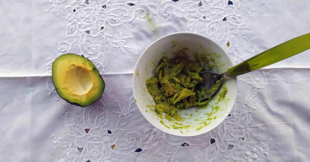maschera-avocado-fai-da-te
