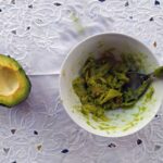 7 maschere furbe da provare con l’avocado!