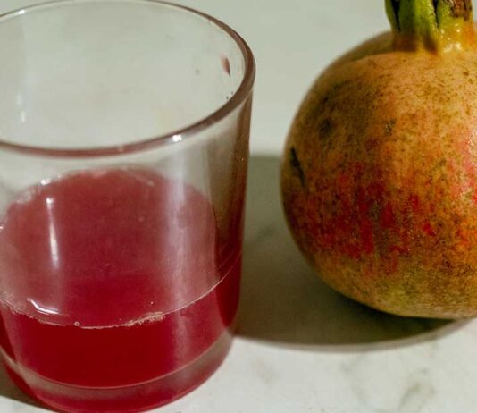 succo-melograno-fa-bene-alla-pelle