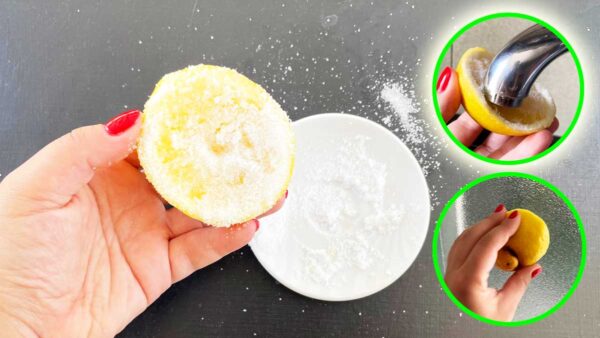 Mescolare limone e bicarbonato annulla l’effetto pulente subito