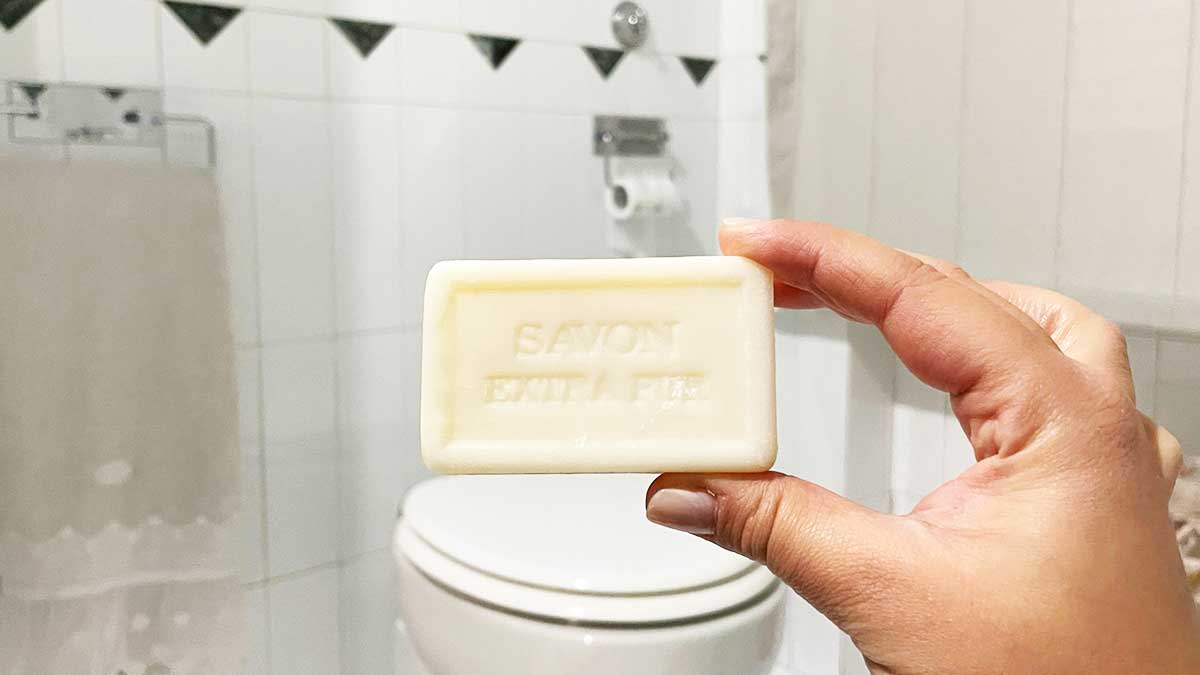 Come pulire il bagno con il sapone di Marsiglia?