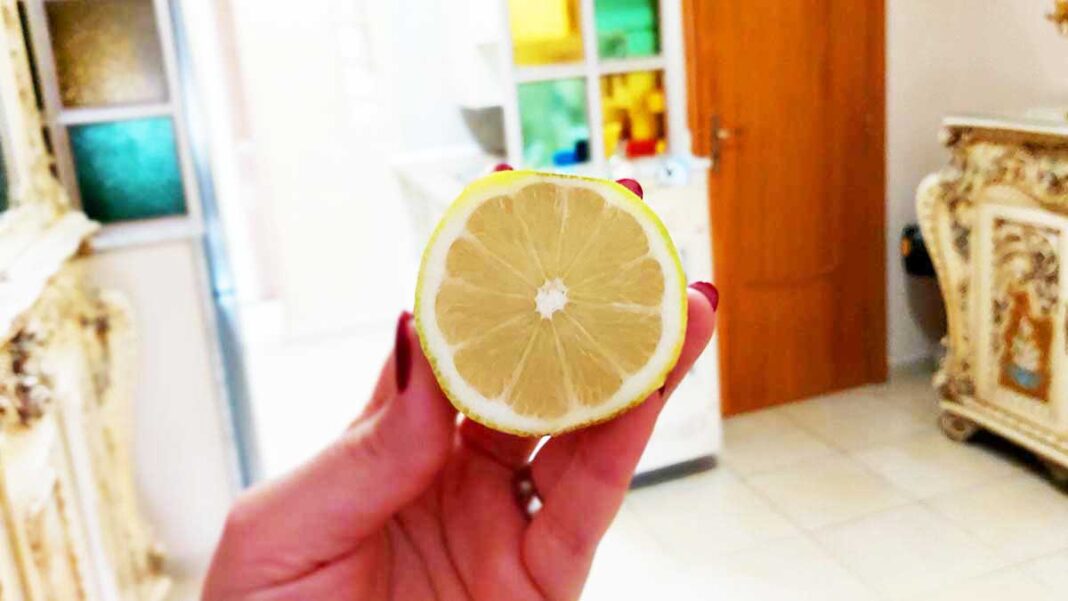 come-pulire-casa-limone