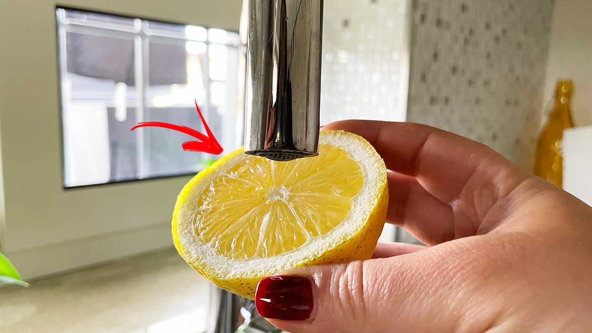 Non solo aceto e bicarbonato ma con il Limone i Rubinetti tornano come nuovi