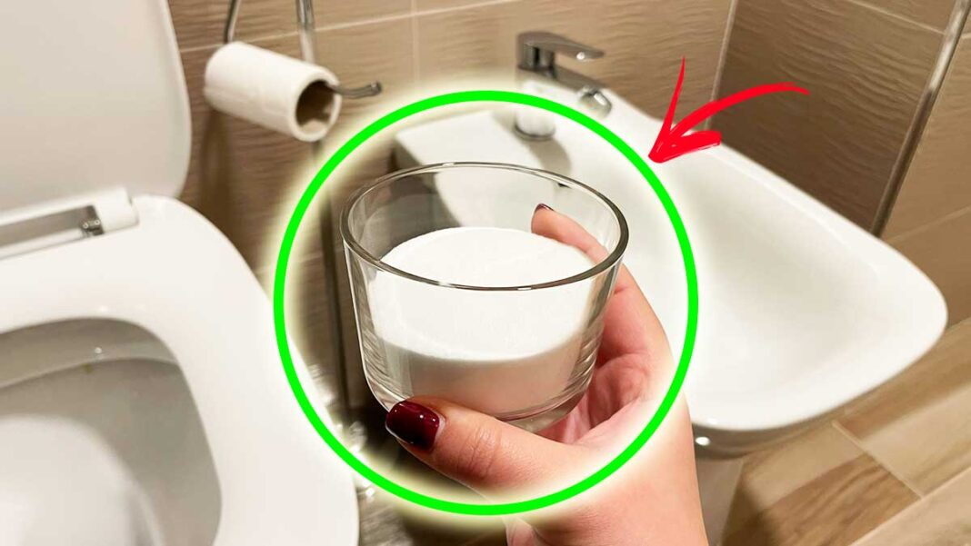 pulire-bagno-bicarbonato-bicchiere