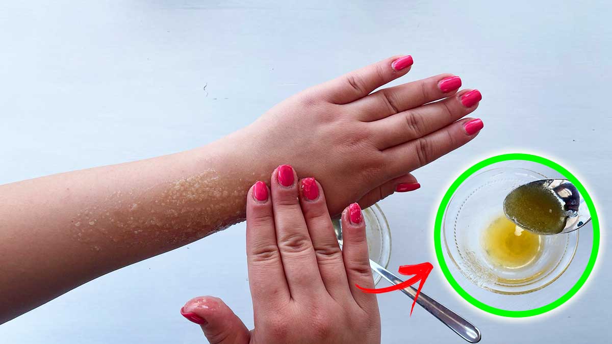 Come fare prima del mare lo Scrub fai da te facilissimo per non avere più peli incarniti e pelle secca