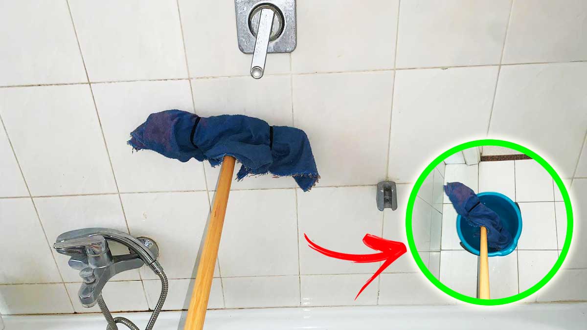 Come Pulire velocemente le Piastrelle del Bagno con il Metodo della Scopa