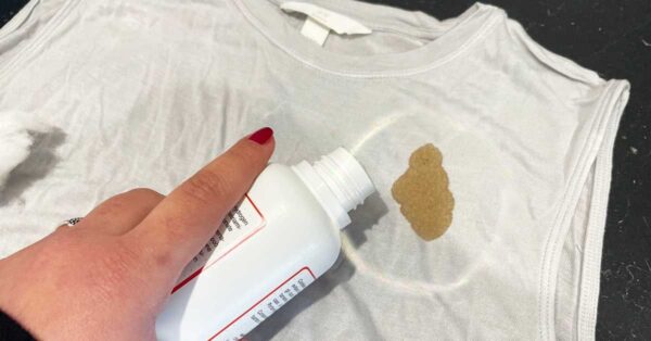 Tante macchie in casa vanno via semplicemente con un ingrediente