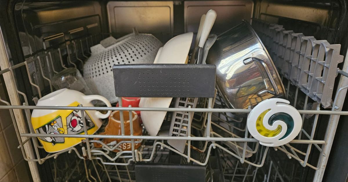 Tutti sbagliano a caricare la lavastoviglie e il risultato è che non pulisce bene