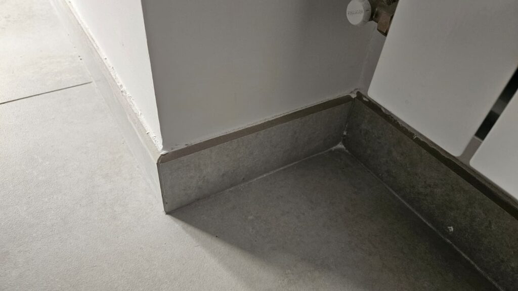 Dove si accumula la polvere quando accendi i termosifoni e come non farla tornare