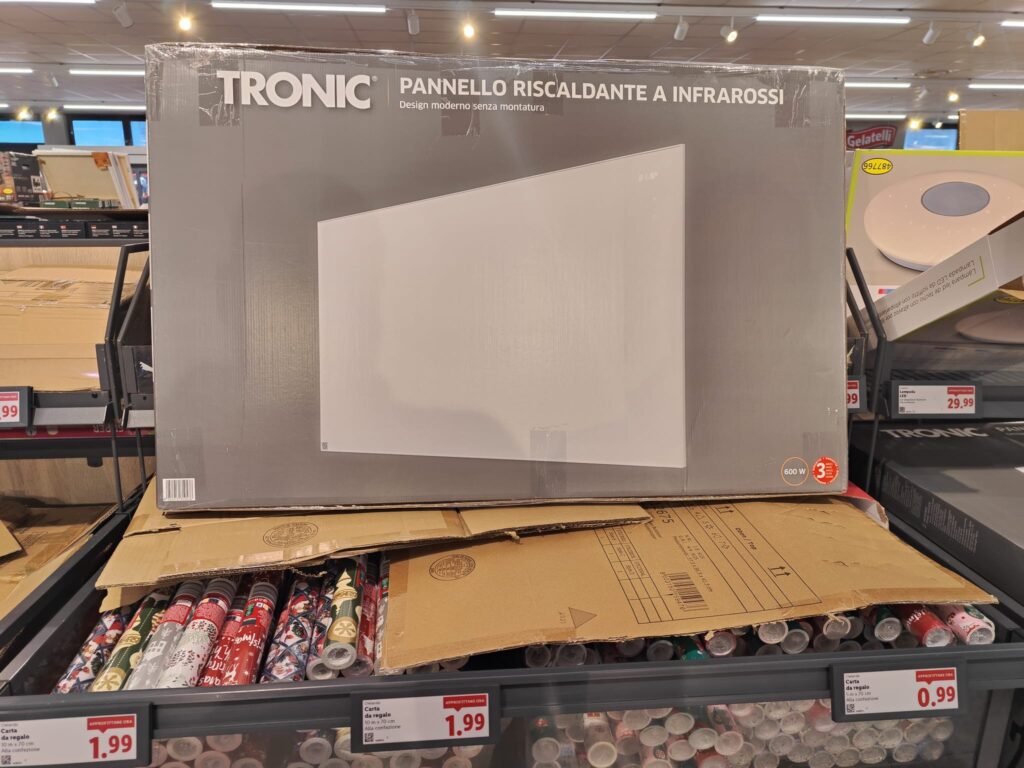 Con il pannello riscaldante LIDL si riducono i tempi di accensione dei termosifoni e la casa è calda Con il pannello riscaldante LIDL si riducono i tempi di accensione dei termosifoni e la casa è calda