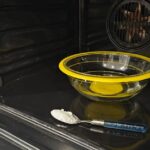 L’errore che rovina il rivestimento del forno durante la pulizia