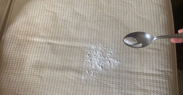 L’azione immediata che salva il materasso dalle macchie