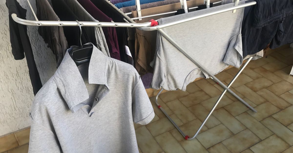 Come dire addio alla puzza dai capi sportivi con un solo gesto prima della lavatrice Come dire addio alla puzza dai capi sportivi con un solo gesto prima della lavatrice