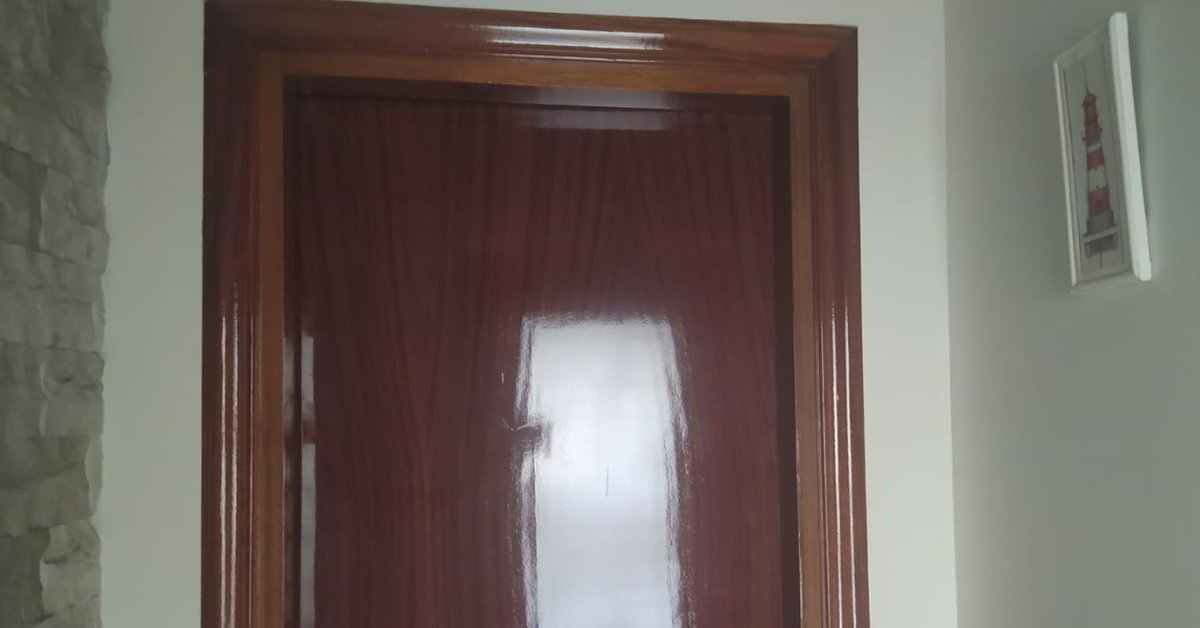 Il metodo per pulire le porte in legno senza fare danni Il metodo per pulire le porte in legno senza fare danni