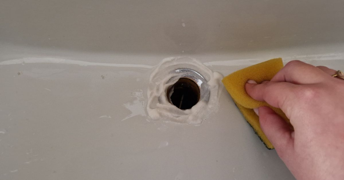 Come togliere il calcare nero dal bagno Come togliere il calcare nero dal bagno