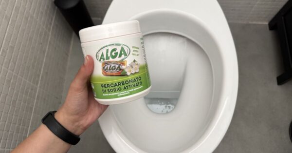WC ingiallito ecco come usare il percarbonato di sodio
