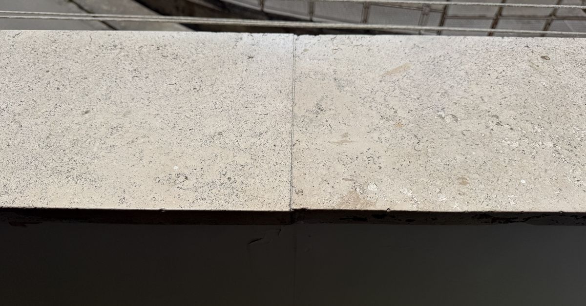 Come lavare i davanzali esterni con il sapone di Marsiglia Come lavare i davanzali esterni con il sapone di Marsiglia