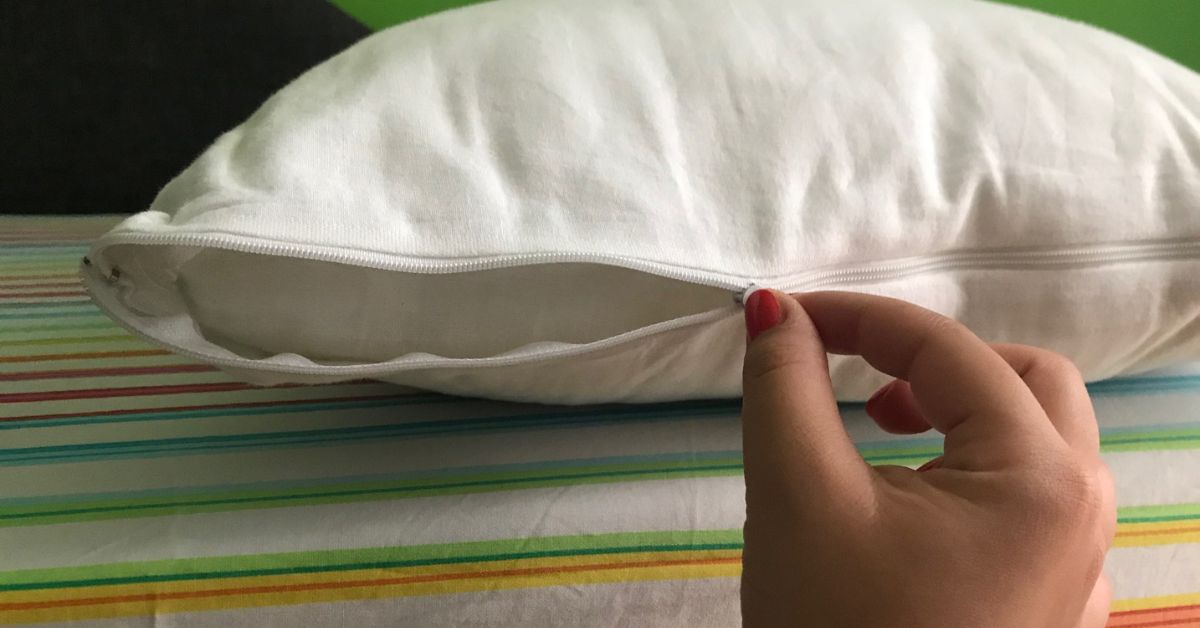 Sapone di Marsiglia per pulire i cuscini e togliere gli aloni Sapone di Marsiglia per pulire i cuscini e togliere gli aloni